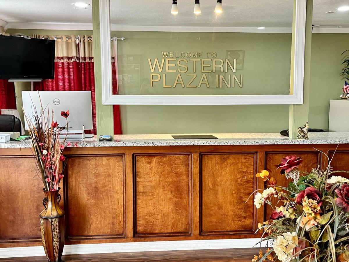 Western Plaza Inn De Queen Ngoại thất bức ảnh